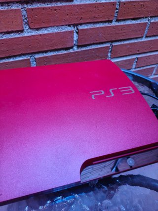 PS3 Slim Roja 320 GB + Bolsa de Transporte