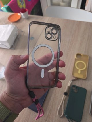 Lote de 6 Fundas para iPhone 13