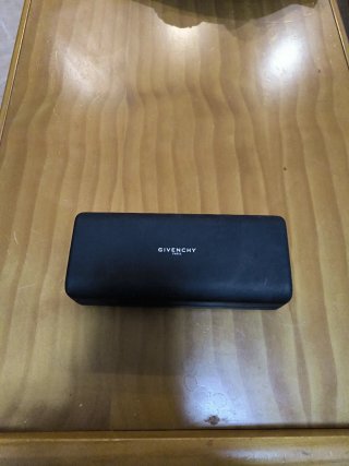 Lentes Givenchy Paris con estuche