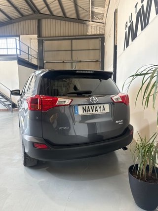 Toyota RAV4 4x4 2.2 150cv 2015