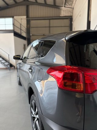 Toyota RAV4 4x4 2.2 150cv 2015
