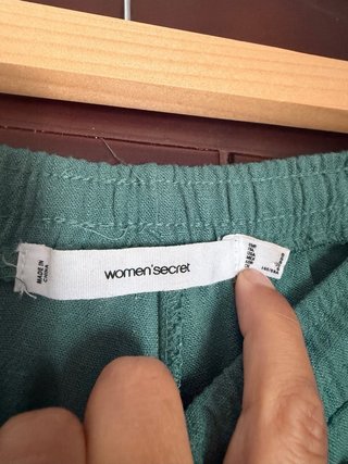 Pantalón fluido women'secret verde