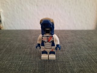 Minifigura Lego Marvel Lego Legión de Hierro.