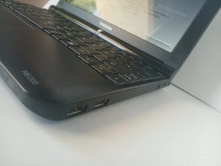 Portátil Toshiba NB200 Negro