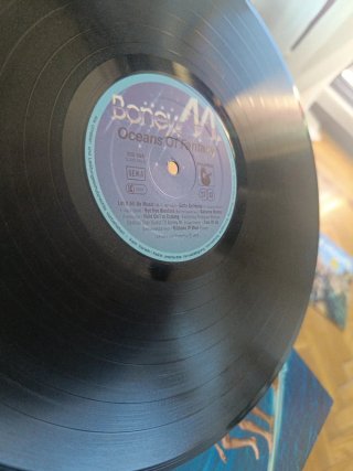 Vinilos Boney M, ABBA, Chic.