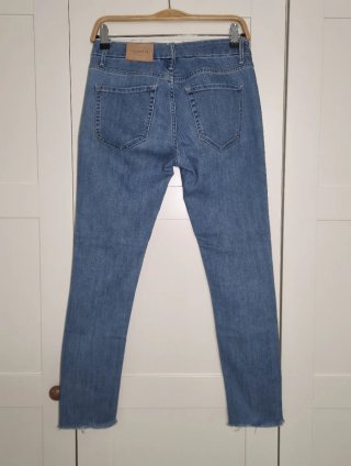 Pantalón vaquero Hoss Intropia, talla 34