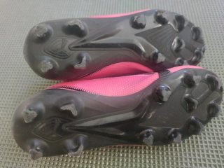 Zapatillas Fútbol Infantiles Rosa y Blanco