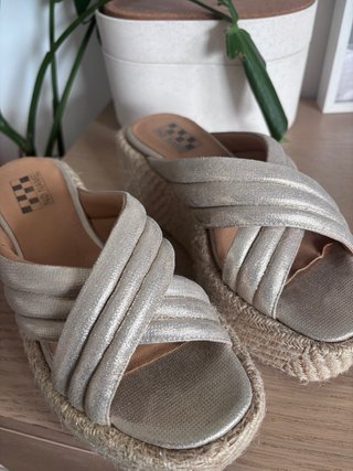 Sandalias NO NAME doradas/plateadas cuña