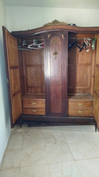 Armario madera maciza 2 puertas 4 cajones