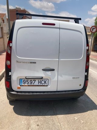 Furgoneta Kangoo MAXI - la larga