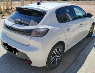 Peugeot 208 2022