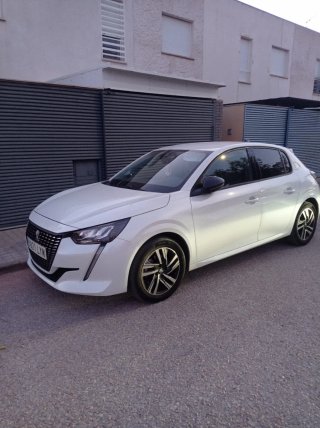 Peugeot 208 2022