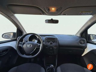 Toyota Aygo 1.0 70 x-play