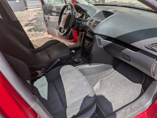 Peugeot 207 1.4i Urban - Gasolina - 5 puertas