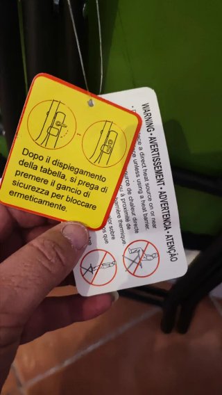Set 2 Tavolini Vetro Rotondi Rossi e Verdi
