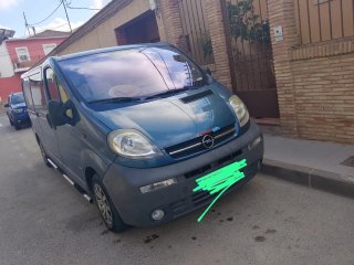 Opel Vivaro 2005