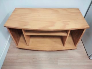 Mesa baja de madera