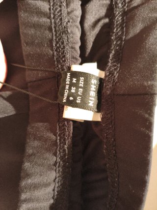 Pantalón corto deportivo de malla