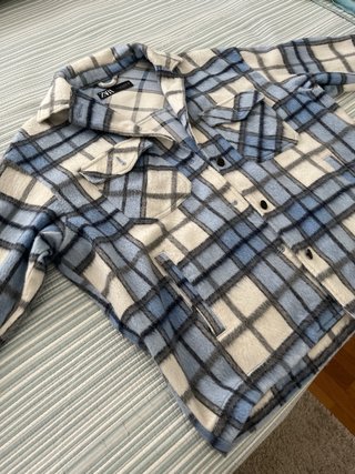 Chaqueta Zara cuadros azul y blanco Talla M