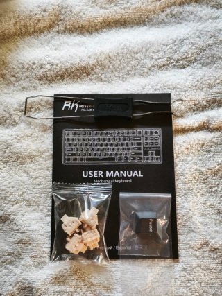 Teclado Mecánico RK Royal Kludge RK R87