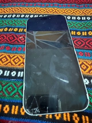 iPhone 15 Blanco verde