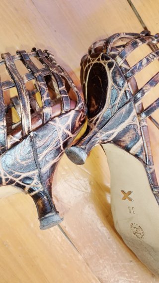 Zapatos Muxart Marrones y Dorados