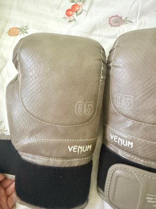 Guantes de boxeo Venum Legacy 05
