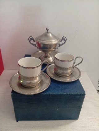 Set Porcellana e Peltro 95 Pezzi