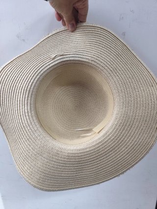 Cappello paglia nuovo