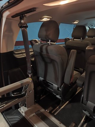 Mercedes-Benz V 200 adaptado movilidad reducida