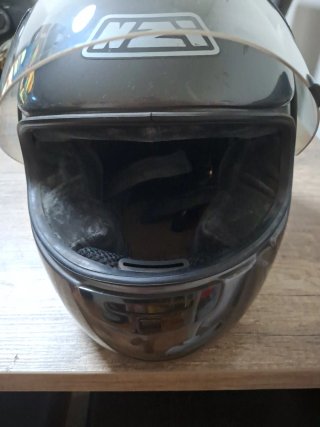 Casco de moto integral NZI  20 cada uno Los dos 30
