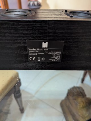 Altavoz Bluetooth y radio Roseland
