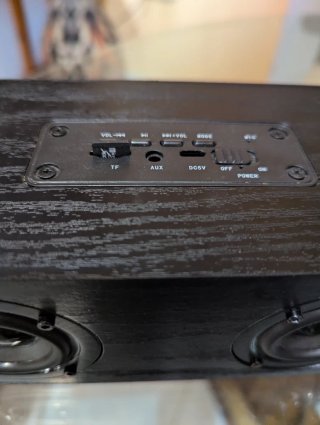 Altavoz Bluetooth y radio Roseland