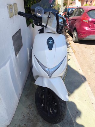 Moto Scooter MITT Alpha 125 Blanca