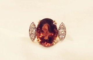 Anillo de Oro y Diamantes