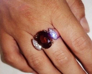 Anillo de Oro y Diamantes