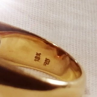 Anillo de Oro y Diamantes