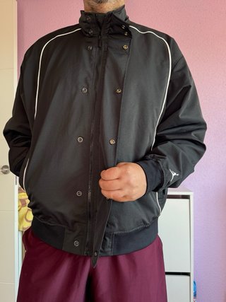 Chaqueta Jordan Negra