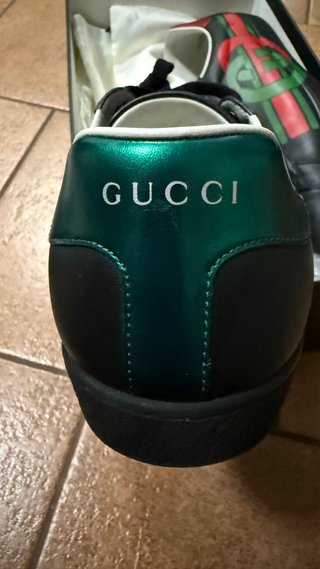 Zapatos Gucci Negros y Verdes