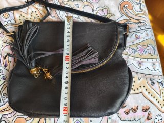 Bolso bandolera de piel negro