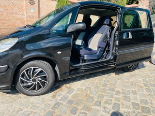 Peugeot 1007 2008 1.4i 75cv