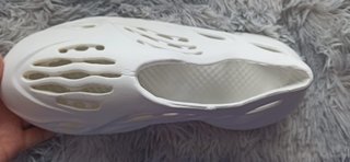 adidas Yeezy Foam Runner Ararat White Talla 42 EU