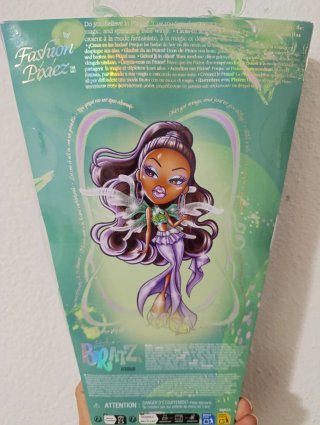 Muñeca Bratz Sasha Fashion Pixiez