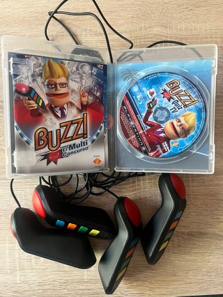 Mandos y juego Buzz PS3
