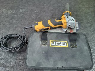 Radial moladora JCB con maletín
