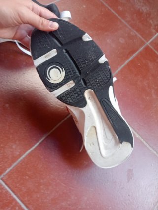 Zapatillas Nike Hombre Blancas y Rojas