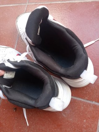 Zapatillas Nike Hombre Blancas y Rojas