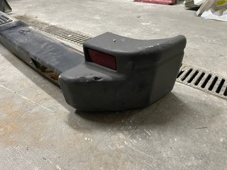 Paragolpes Trasero Land Rover Discovery 1 300
