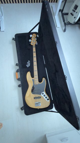 Bajo Fender Jazz Bass American Deluxe