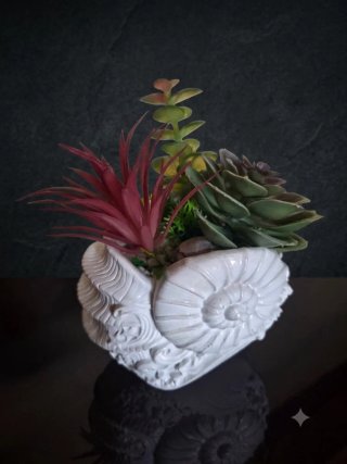 Vaso Conchiglia con Piante Artificiali